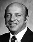 John E. “巴德”泰恩斯，1986年aoa体育官网前任总裁